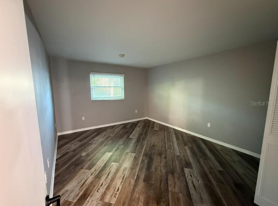 BAYWOOD COLONY GARDEN APTS - Residential Lease