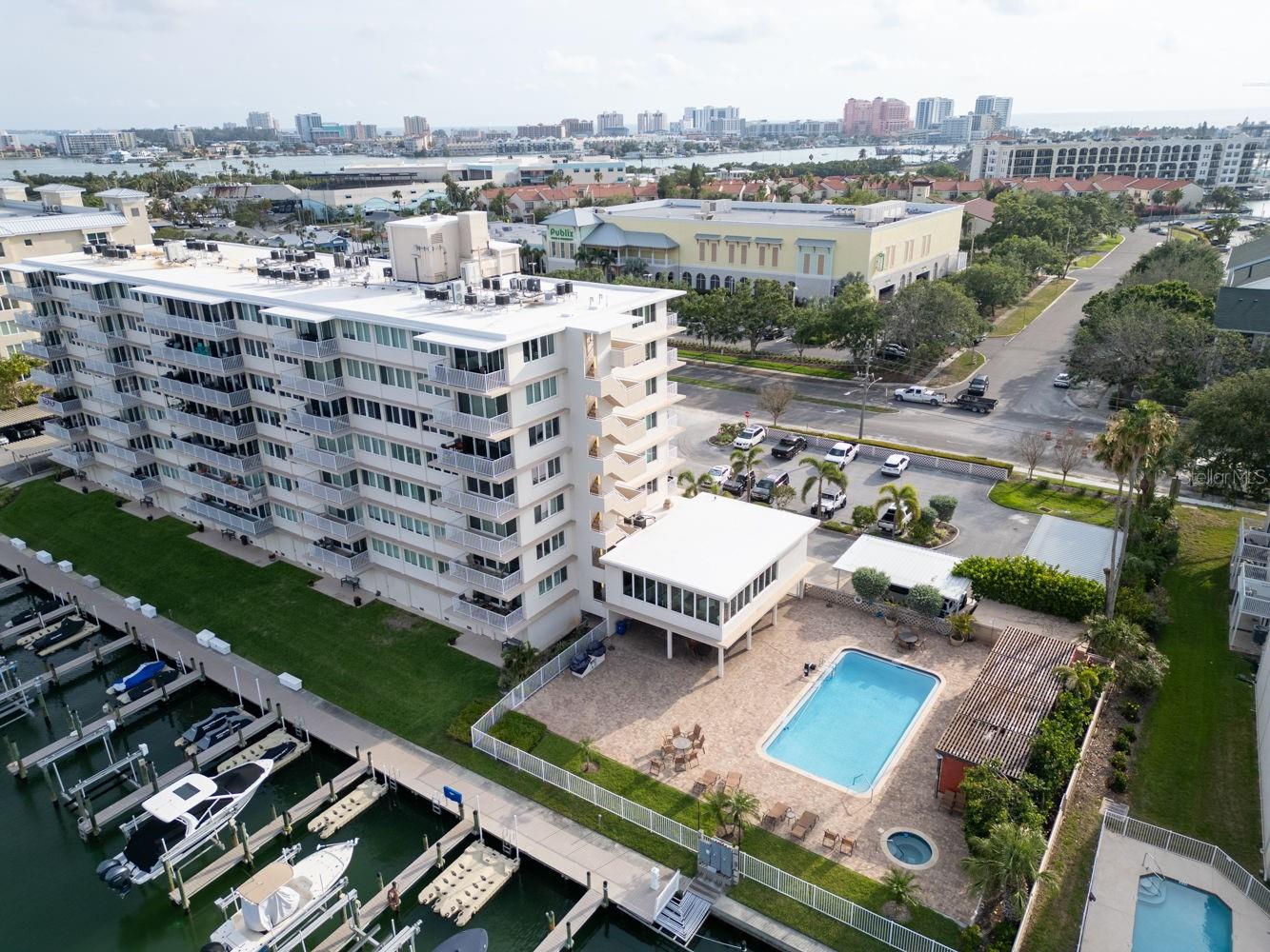 223 ISLAND WAY 7F