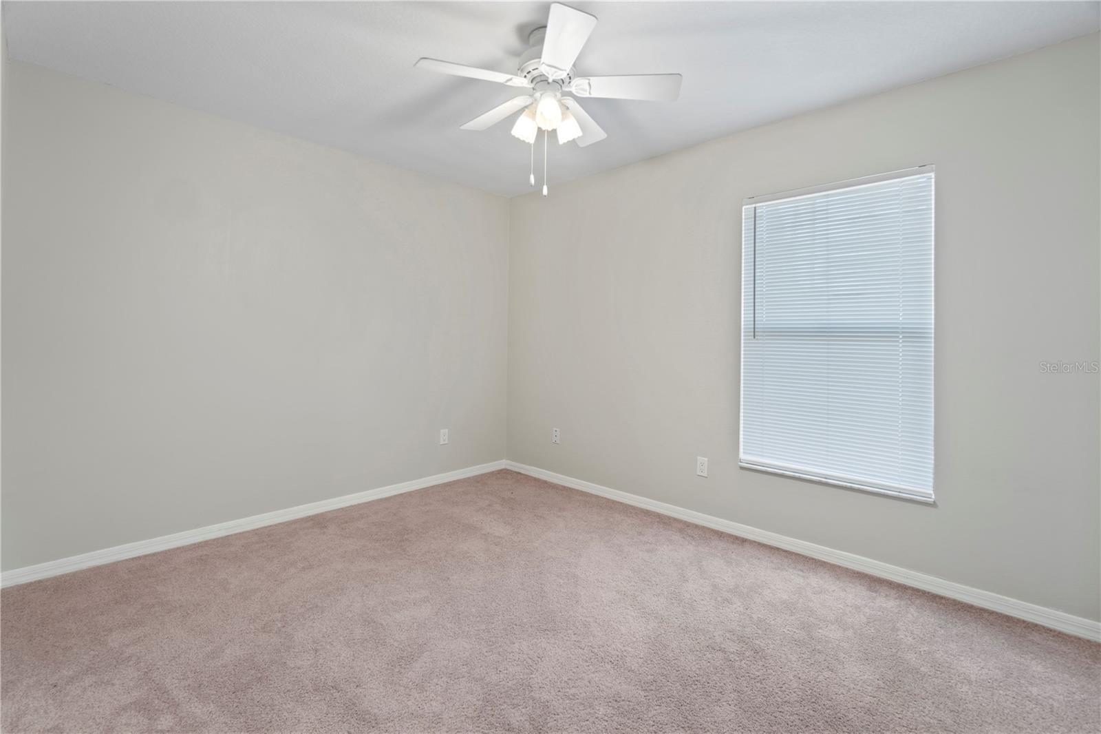 SILVER WOODS PH 02 - Residential Lease