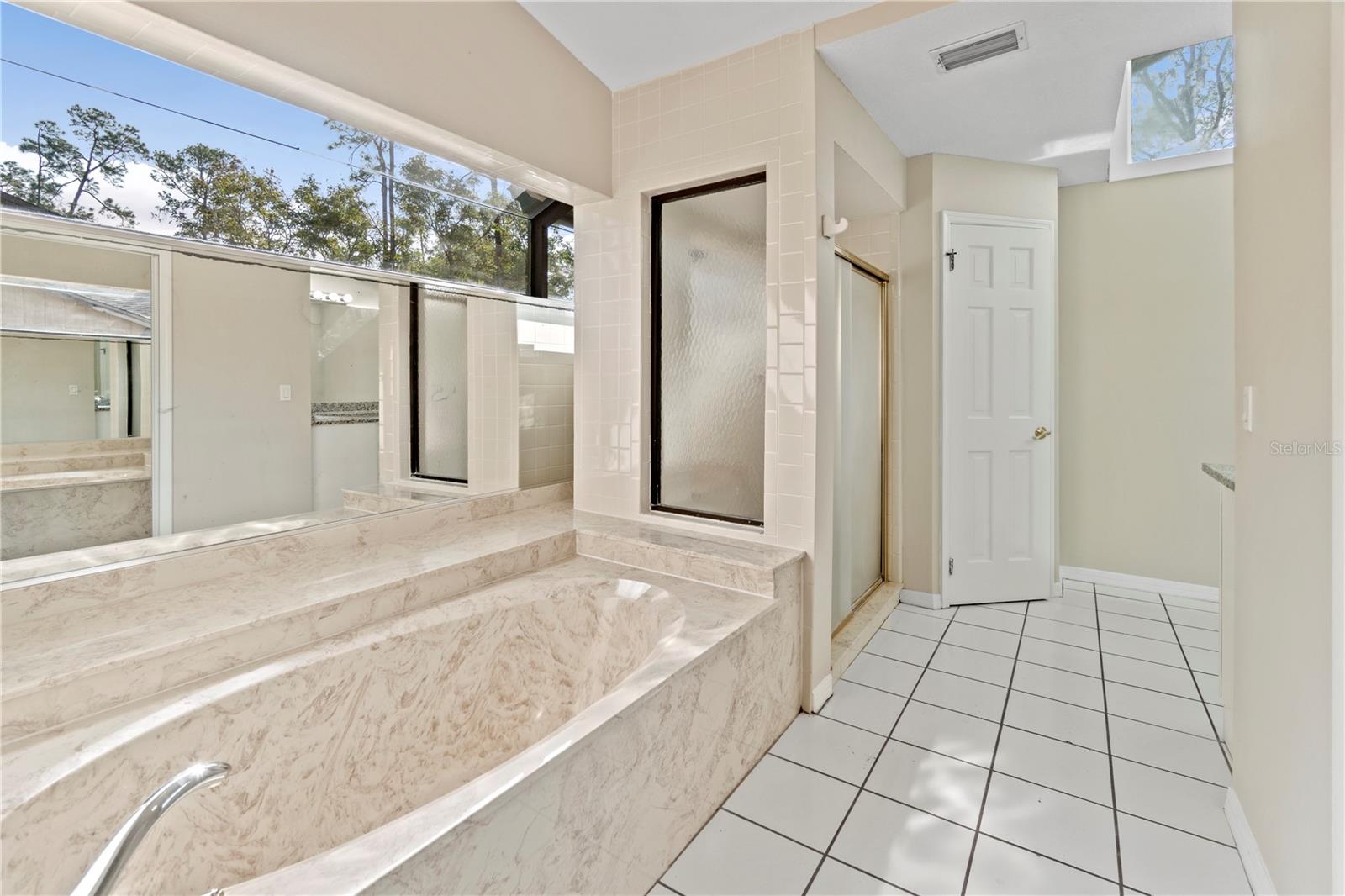 SILVER WOODS PH 02 - Residential Lease