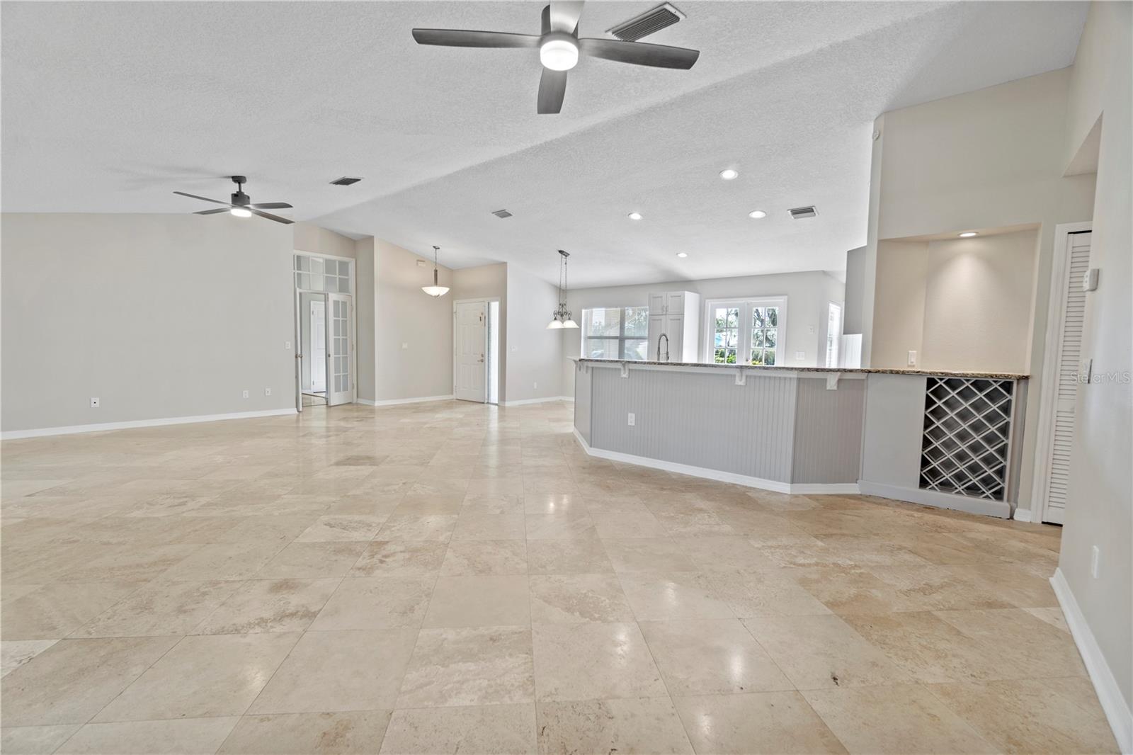 SILVER WOODS PH 02 - Residential Lease