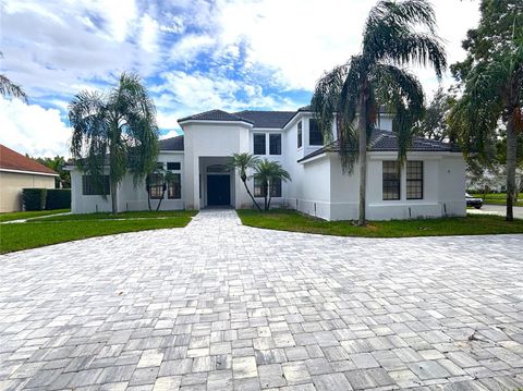 Photo of 2457 Baesel View Drive, Orlando, FL 32835 (MLS # O6399292)