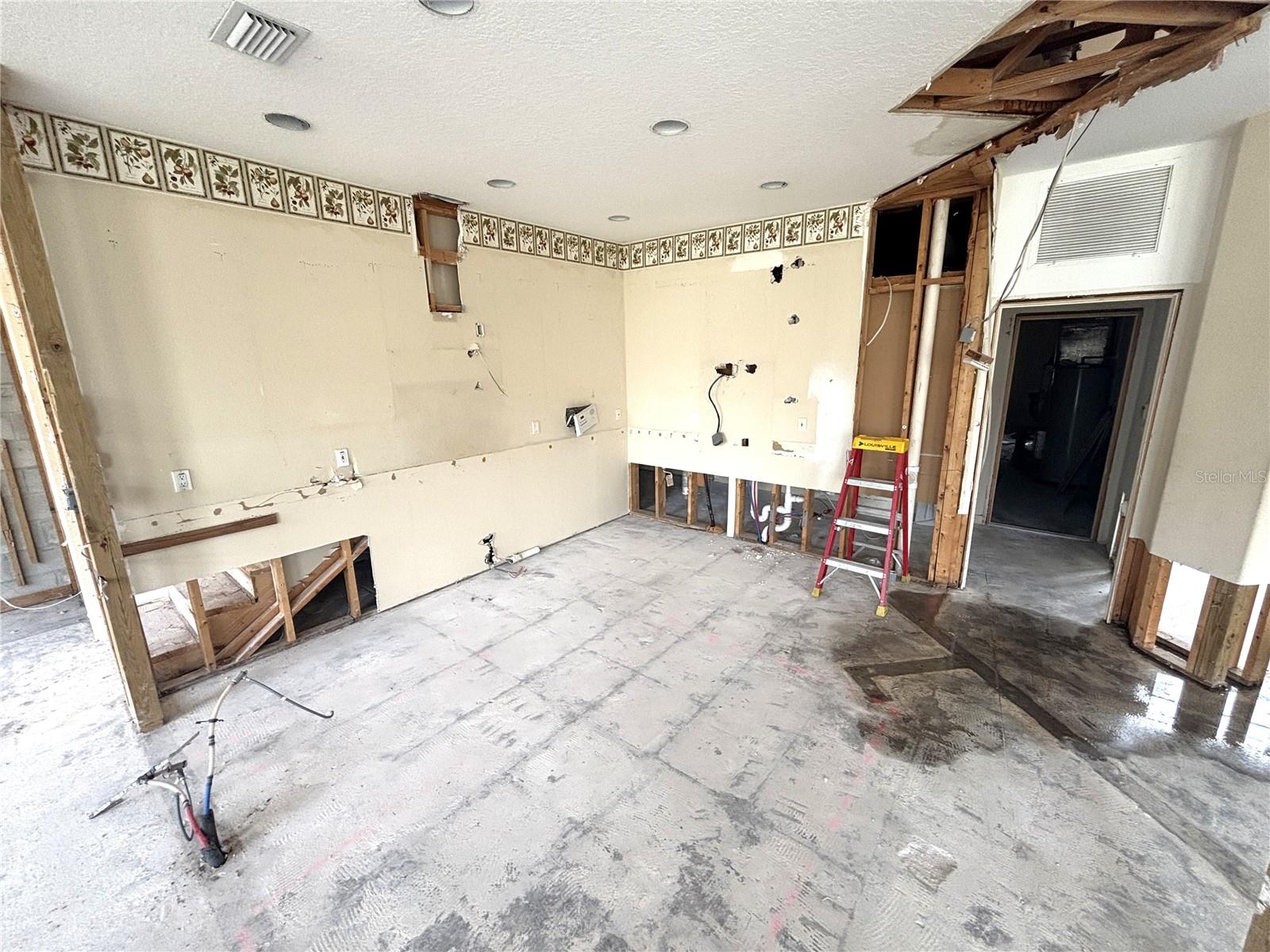 METROWEST REP - Residential