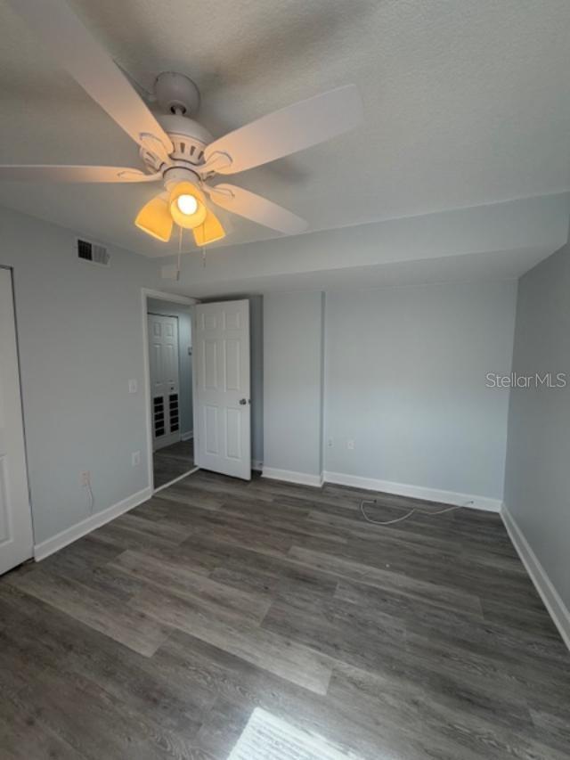 COVE CAY VILLAGE III - Residential