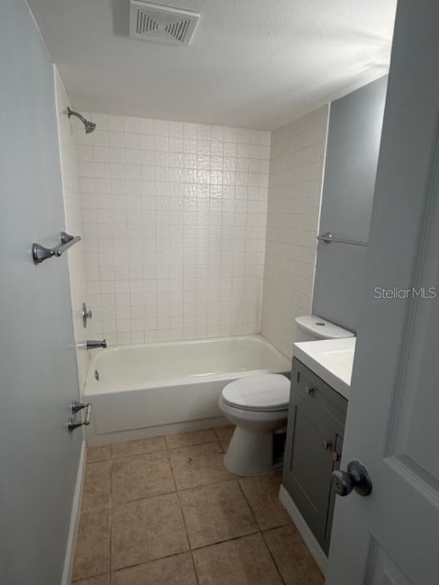 COVE CAY VILLAGE III - Residential