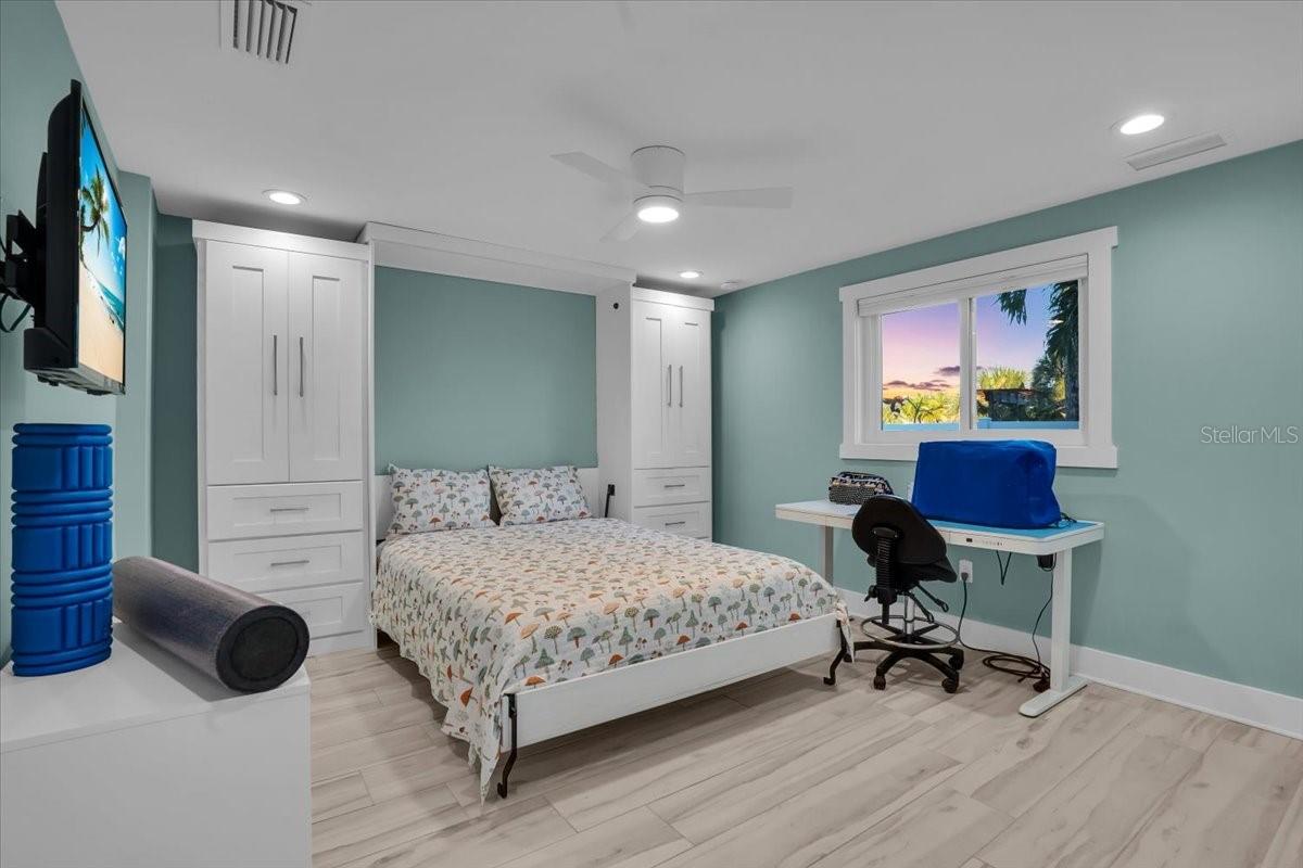 KEY ROYALE 7TH ADD - Residential