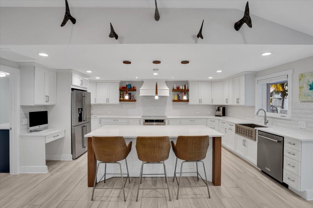 KEY ROYALE 7TH ADD - Residential