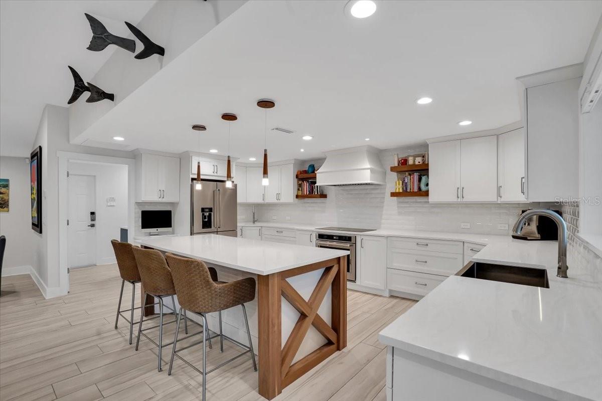 KEY ROYALE 7TH ADD - Residential