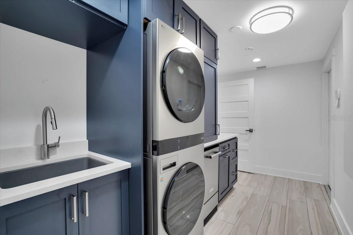 KEY ROYALE 7TH ADD - Residential