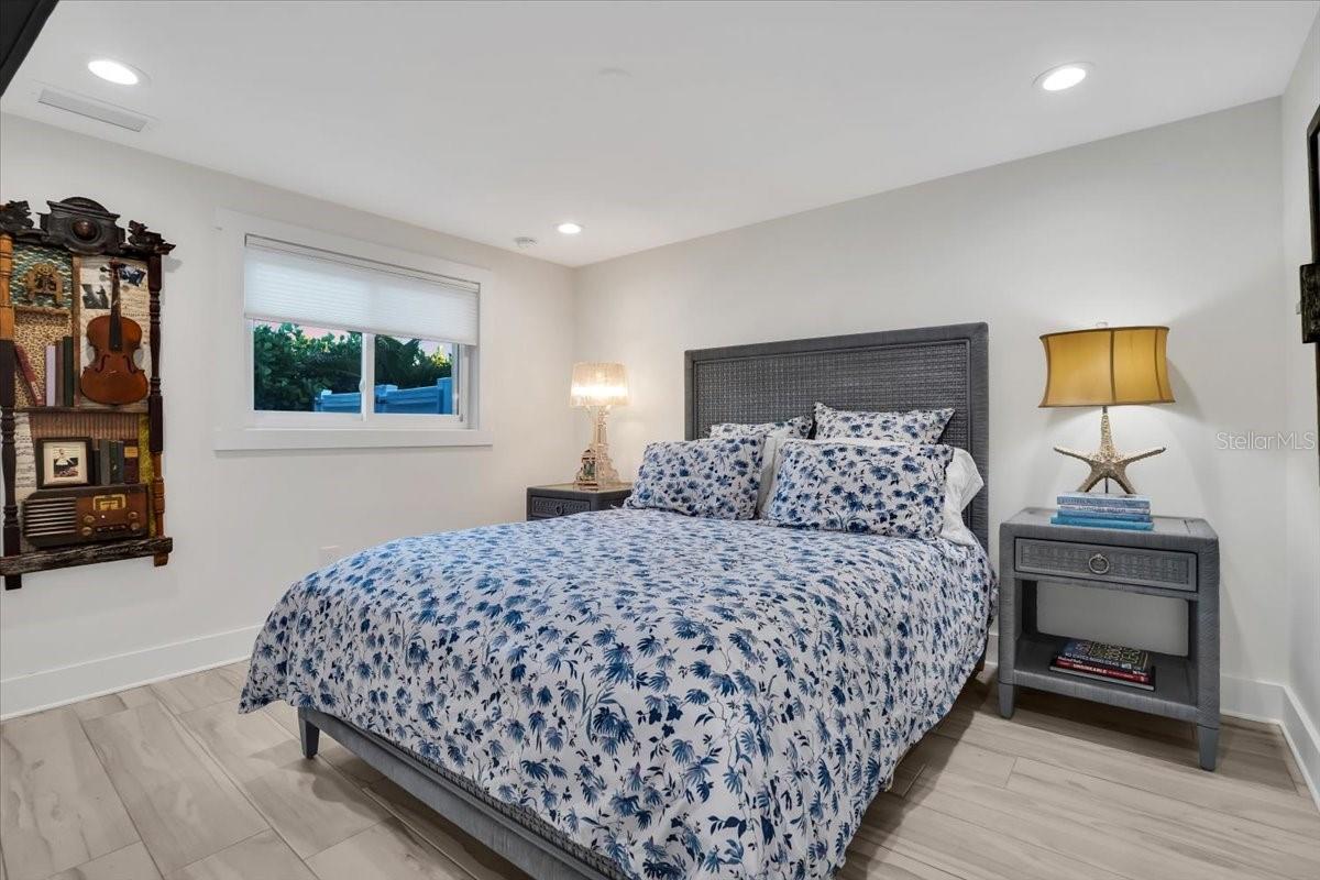 KEY ROYALE 7TH ADD - Residential