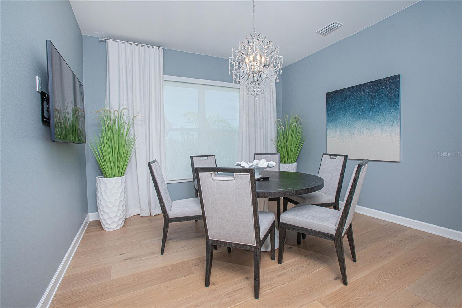 WINSTON ESTATES - Residential