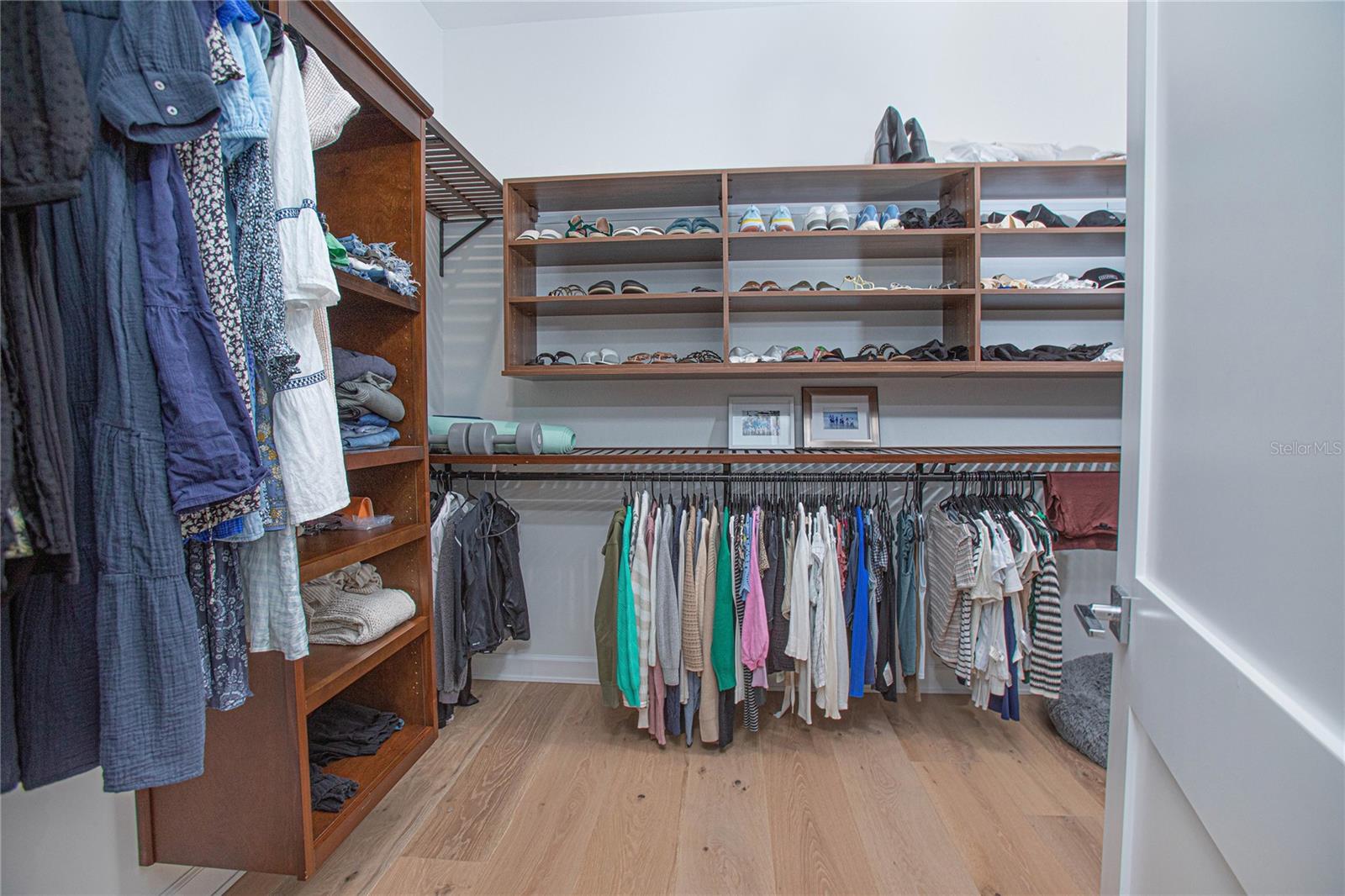 WINSTON ESTATES - Residential