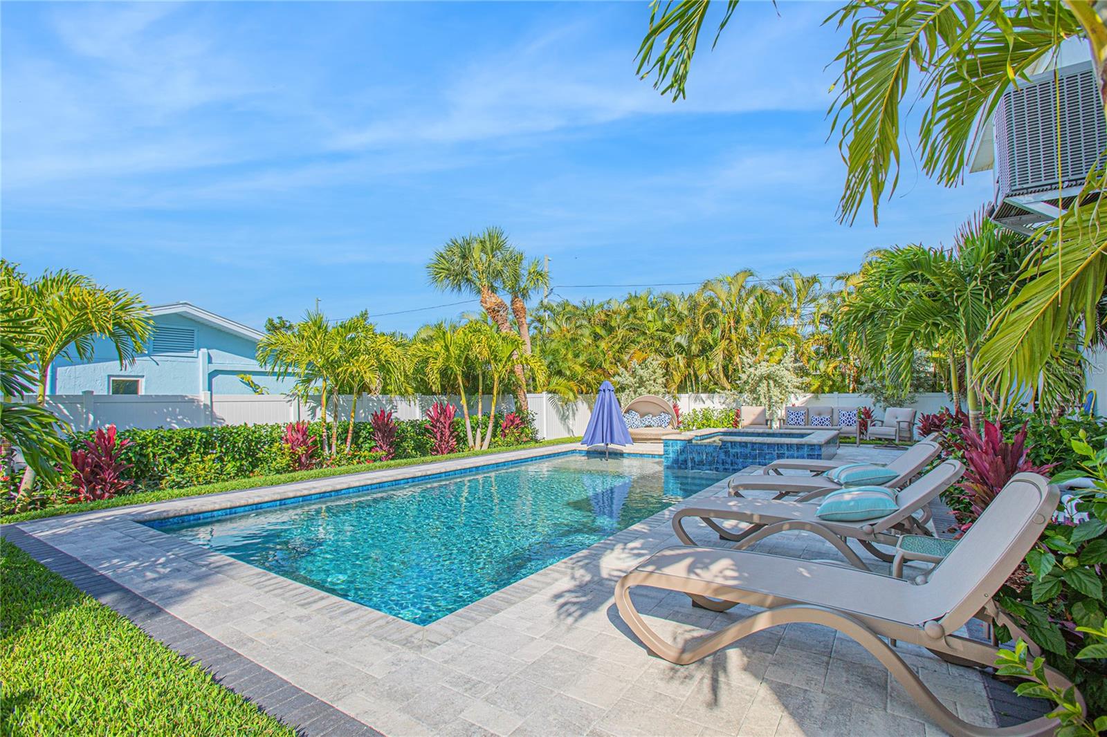 WINSTON ESTATES - Residential