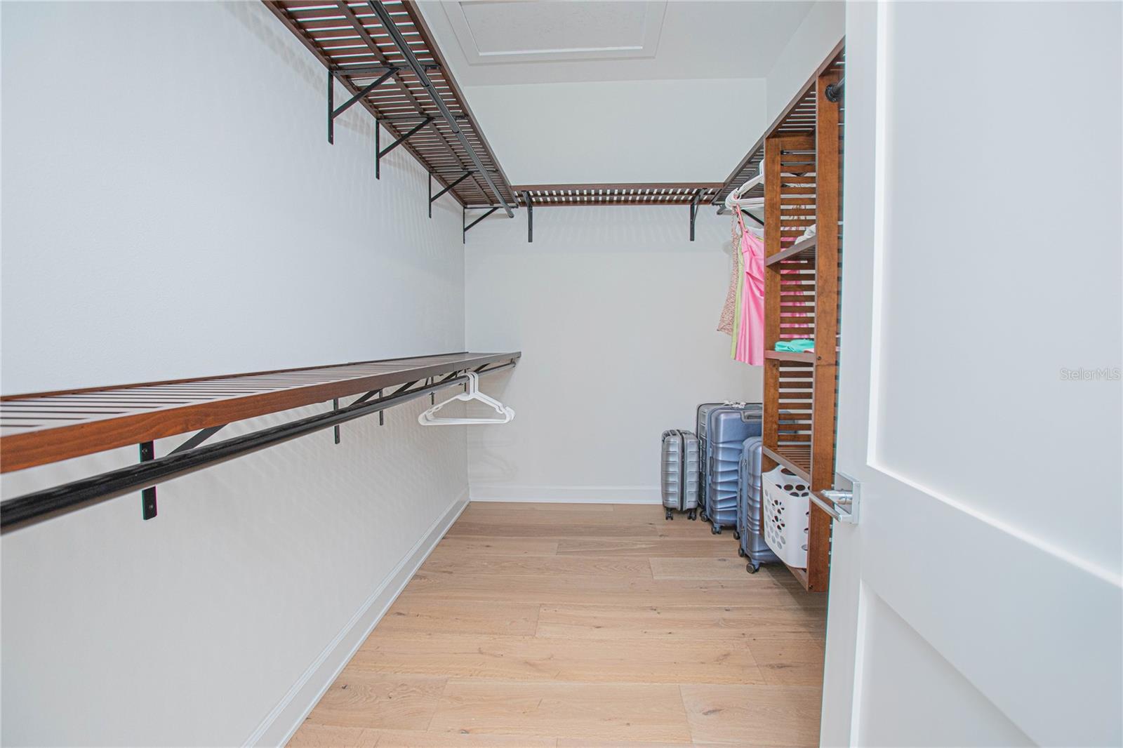 WINSTON ESTATES - Residential