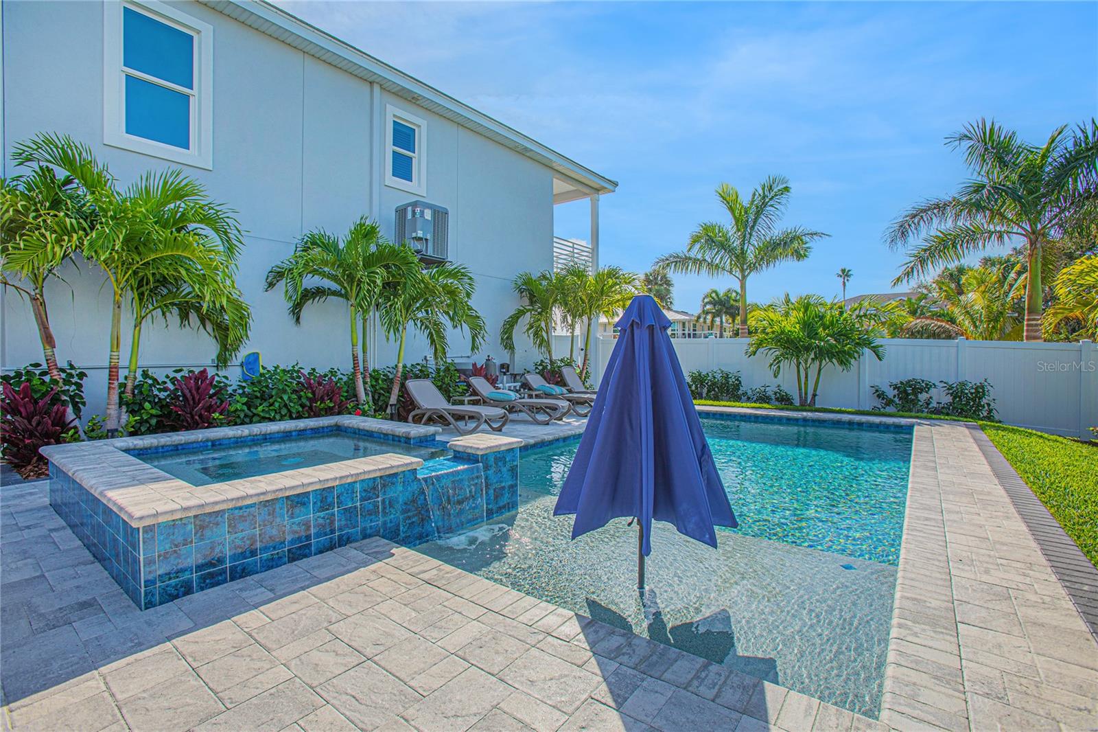 WINSTON ESTATES - Residential