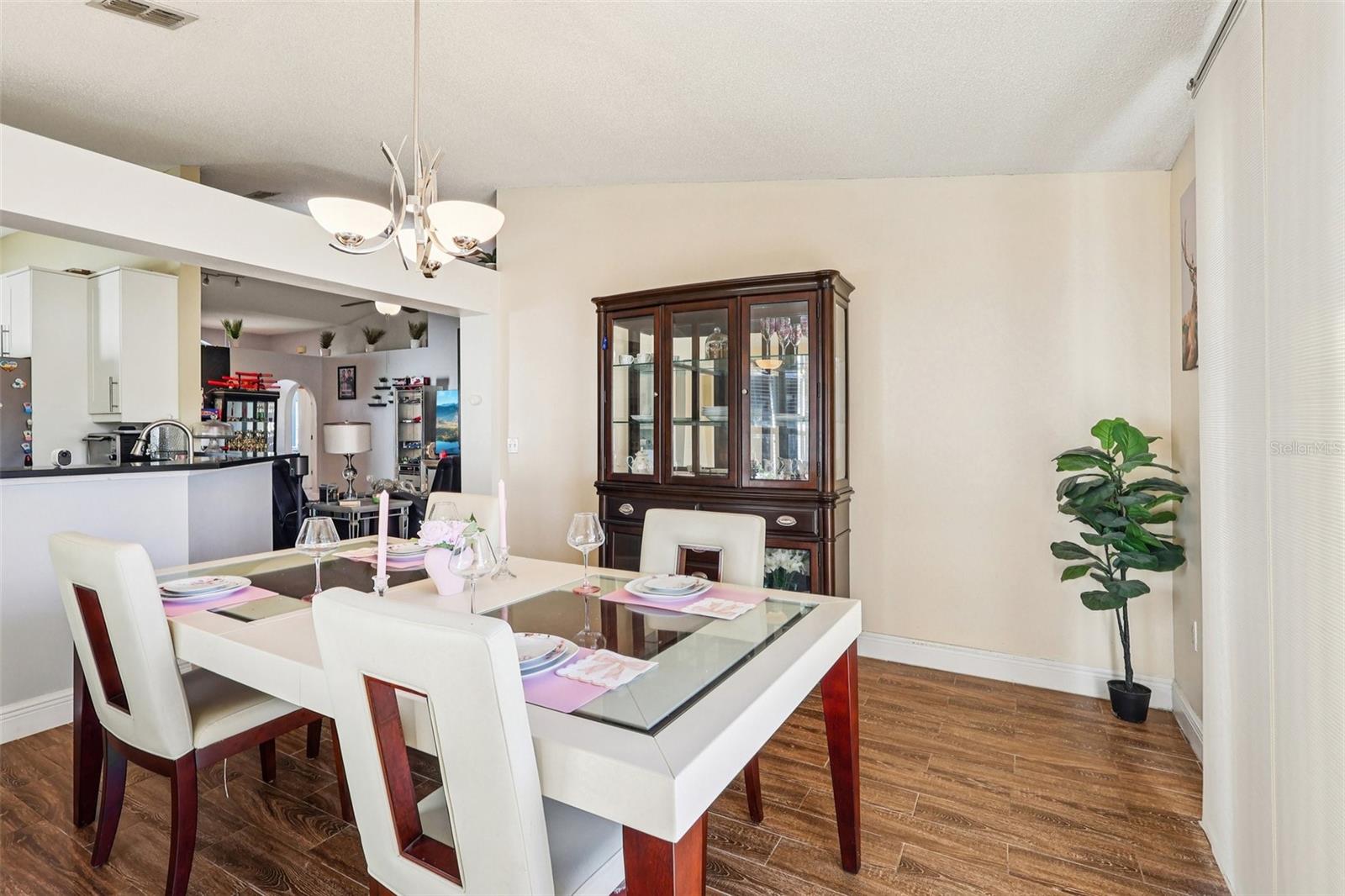 PINES WEST PH 01 - Residential