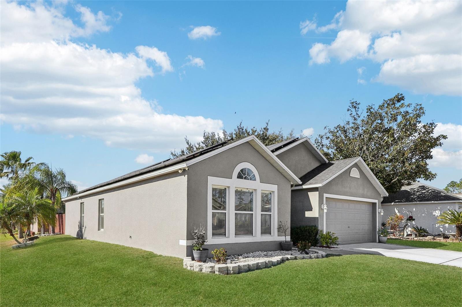 PINES WEST PH 01 - Residential