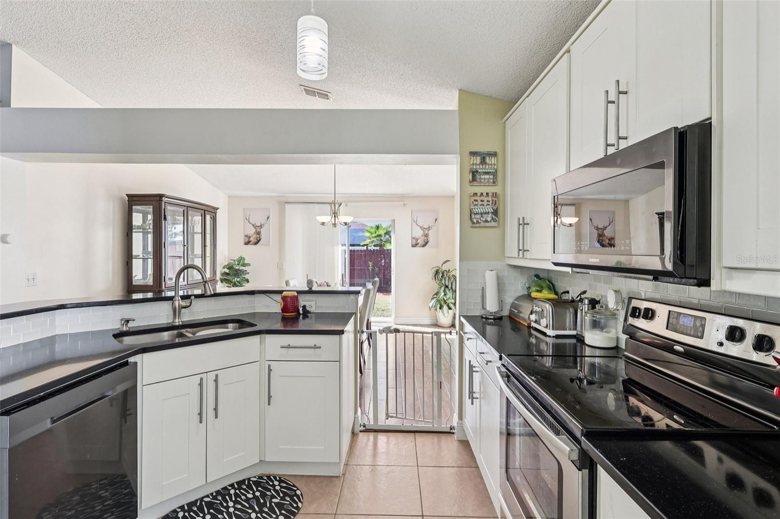 PINES WEST PH 01 - Residential