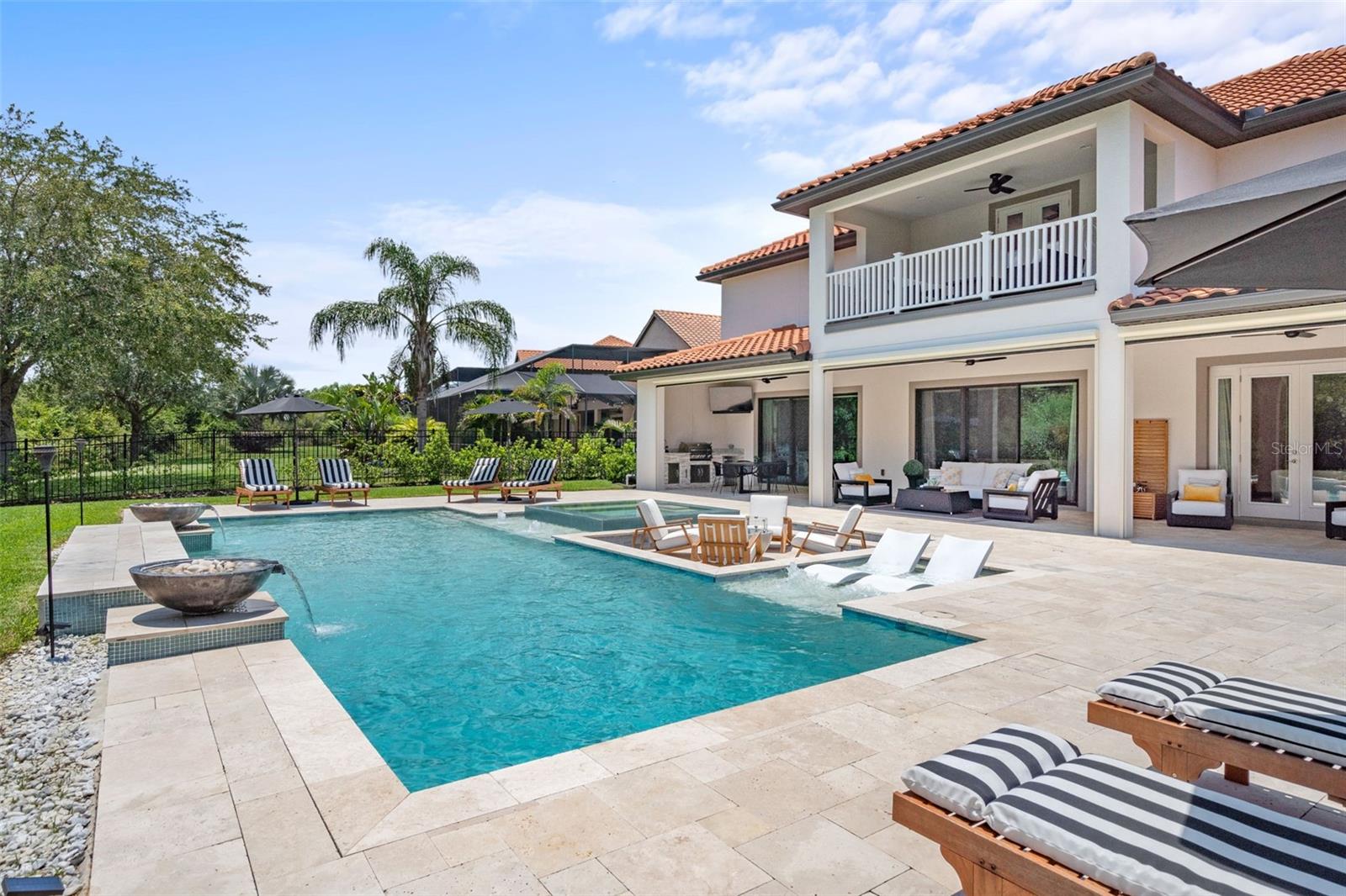 GRAND HAMPTON PH 3 - Residential