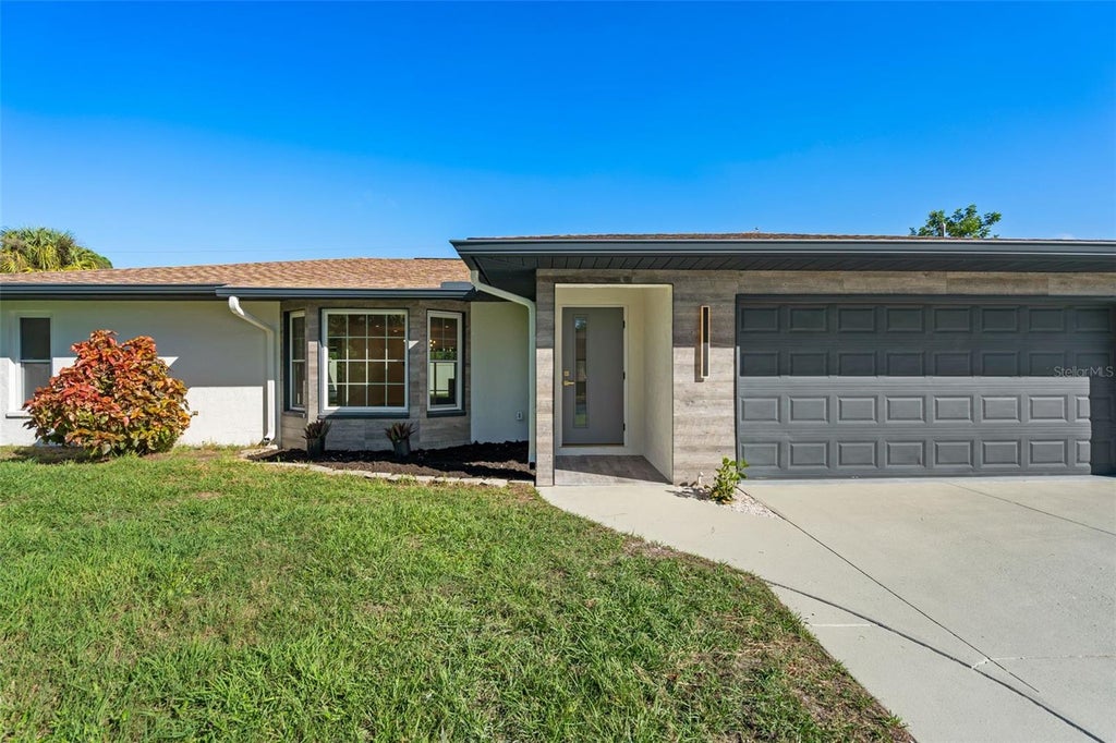 Photo of 616 Brown Road, Venice, FL 34293 (MLS # OM734226)