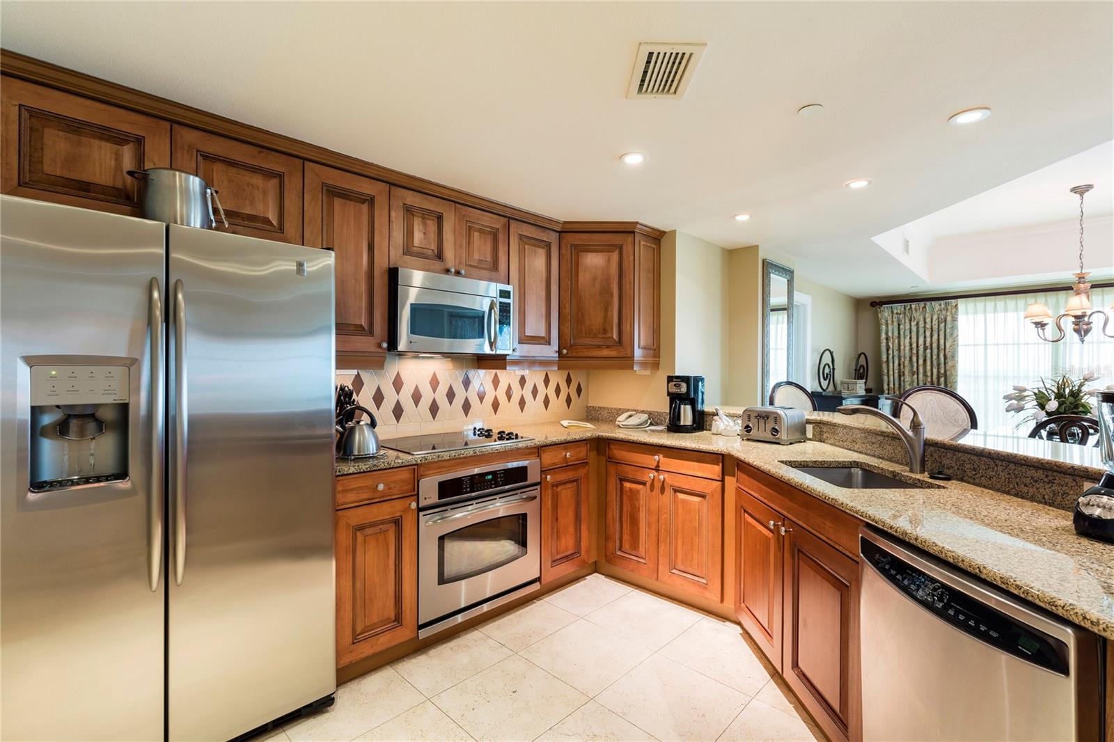 REUNION GRANDE CONDO - Residential
