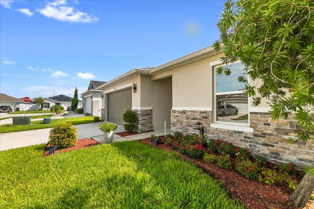 Photo of 1409 Mattie Pointe Lane, Auburndale, FL 33823 (MLS # S5157564)