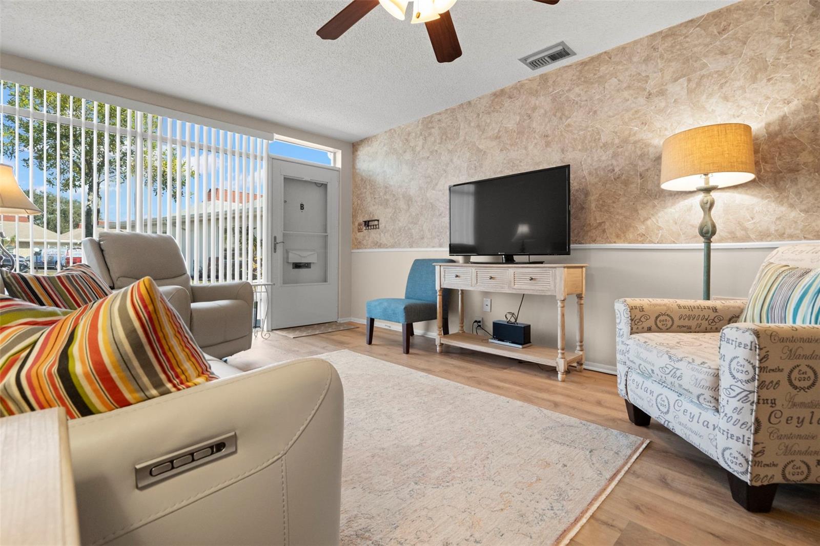 TAHITIAN GARDENS CONDO - Residential