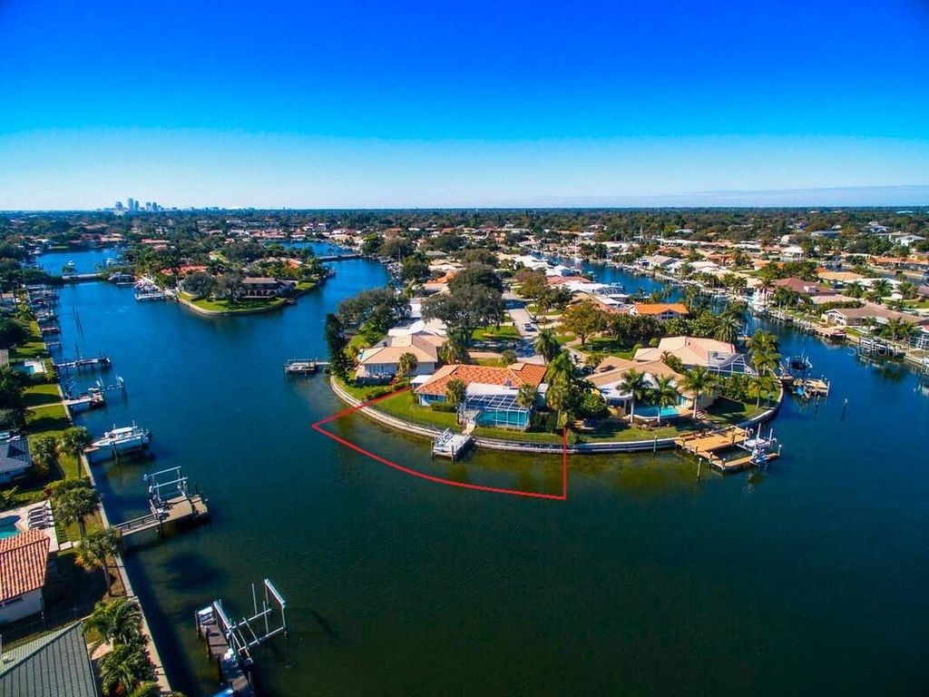 Photo of 2096 Massachusetts Avenue NE, St Petersburg, FL 33703 (MLS # TB8392337)