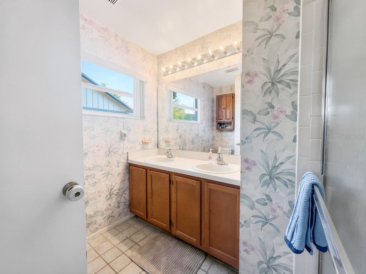 BRADEN RIVER LAKES - Residential