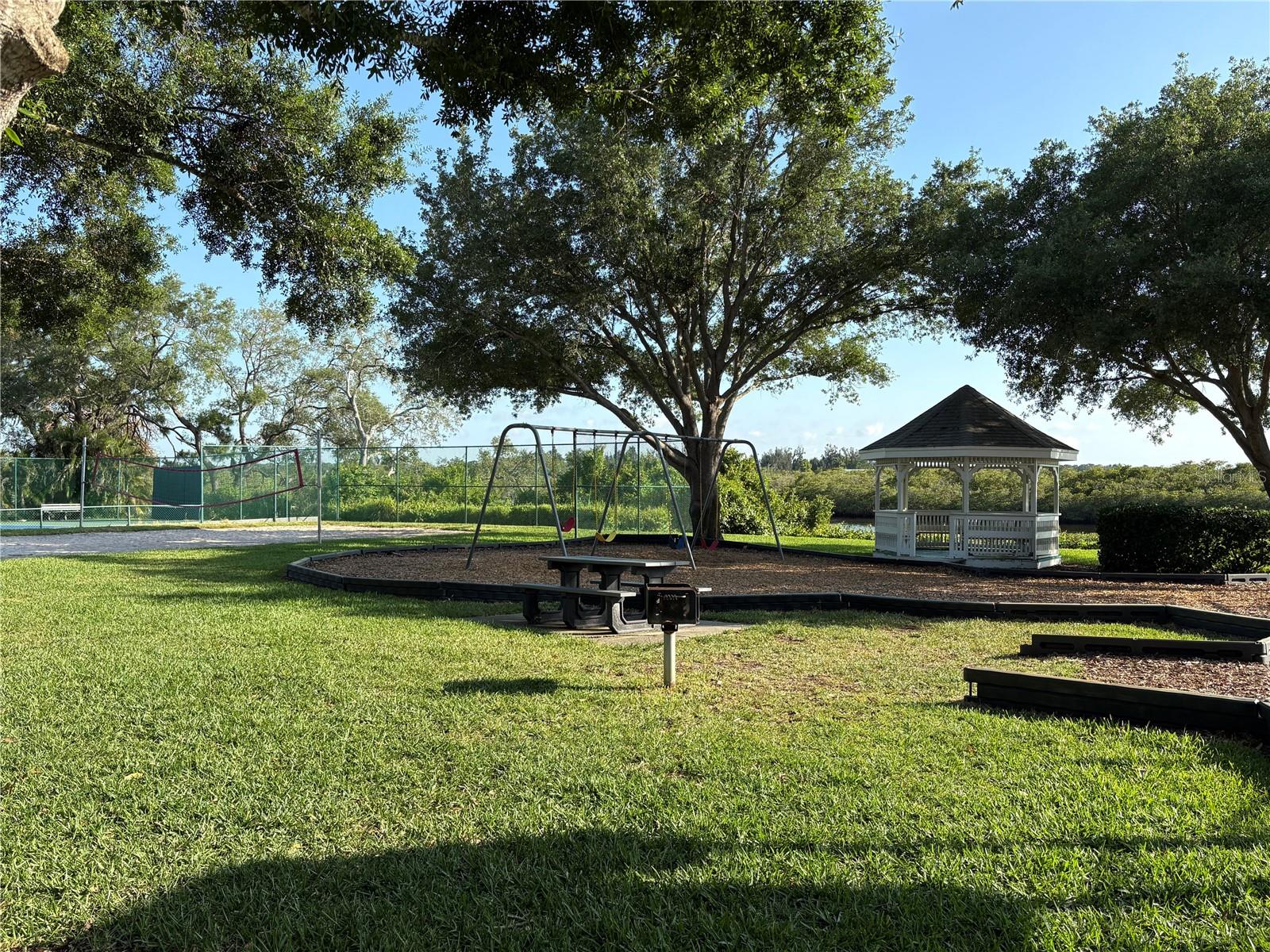 BRADEN RIVER LAKES - Residential