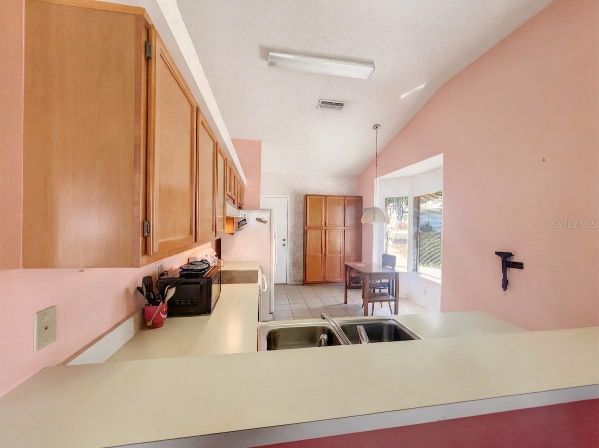 BRADEN RIVER LAKES - Residential