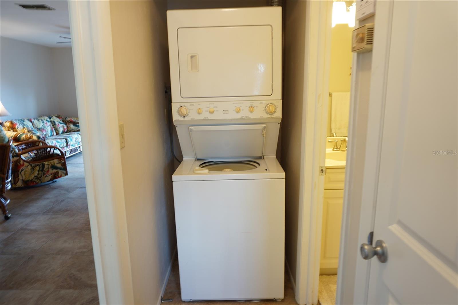 LAKESIDE CHARLOTTE COUNTY - Residential