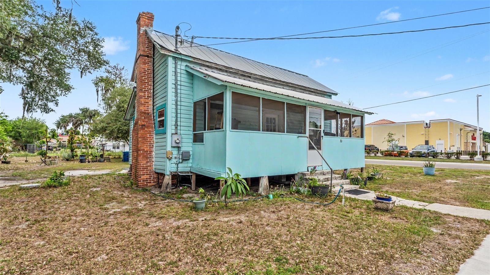 20 S LANIER AVENUE