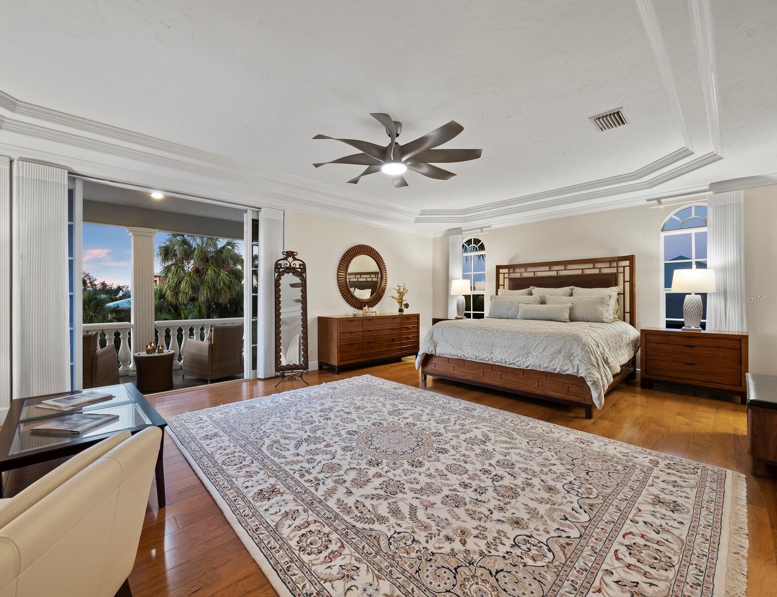 LONGBEACH ON LONGBOAT KEY - Residential