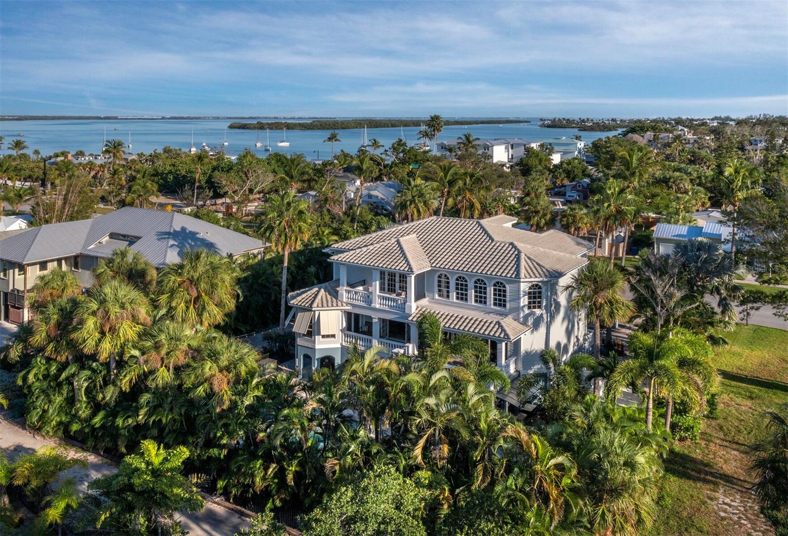 LONGBEACH ON LONGBOAT KEY - Residential