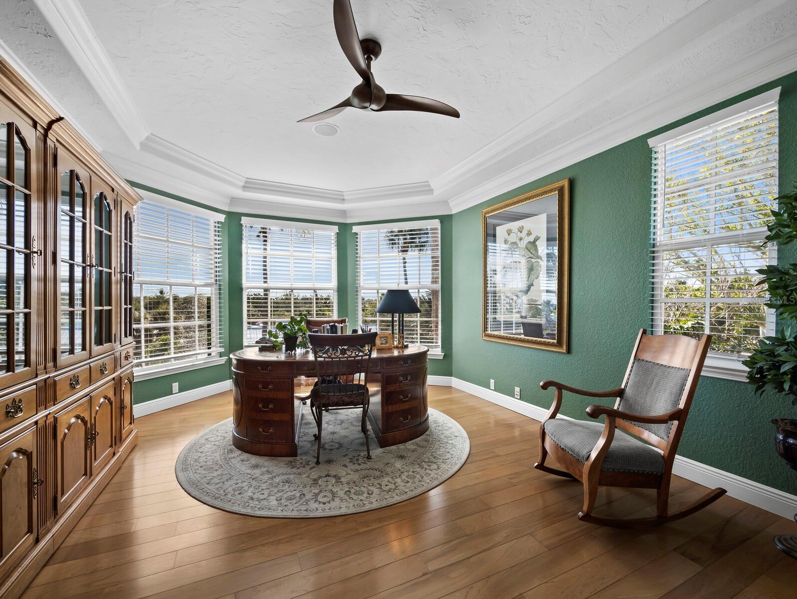 LONGBEACH ON LONGBOAT KEY - Residential