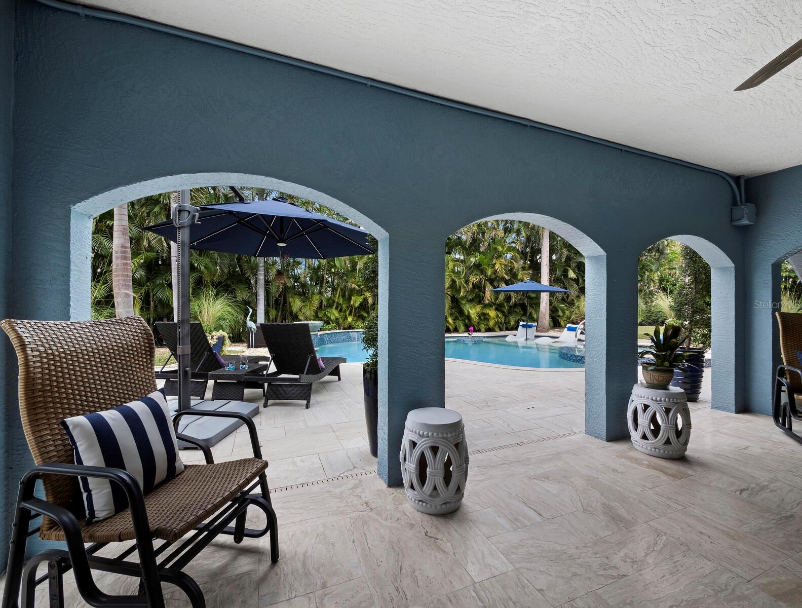 LONGBEACH ON LONGBOAT KEY - Residential