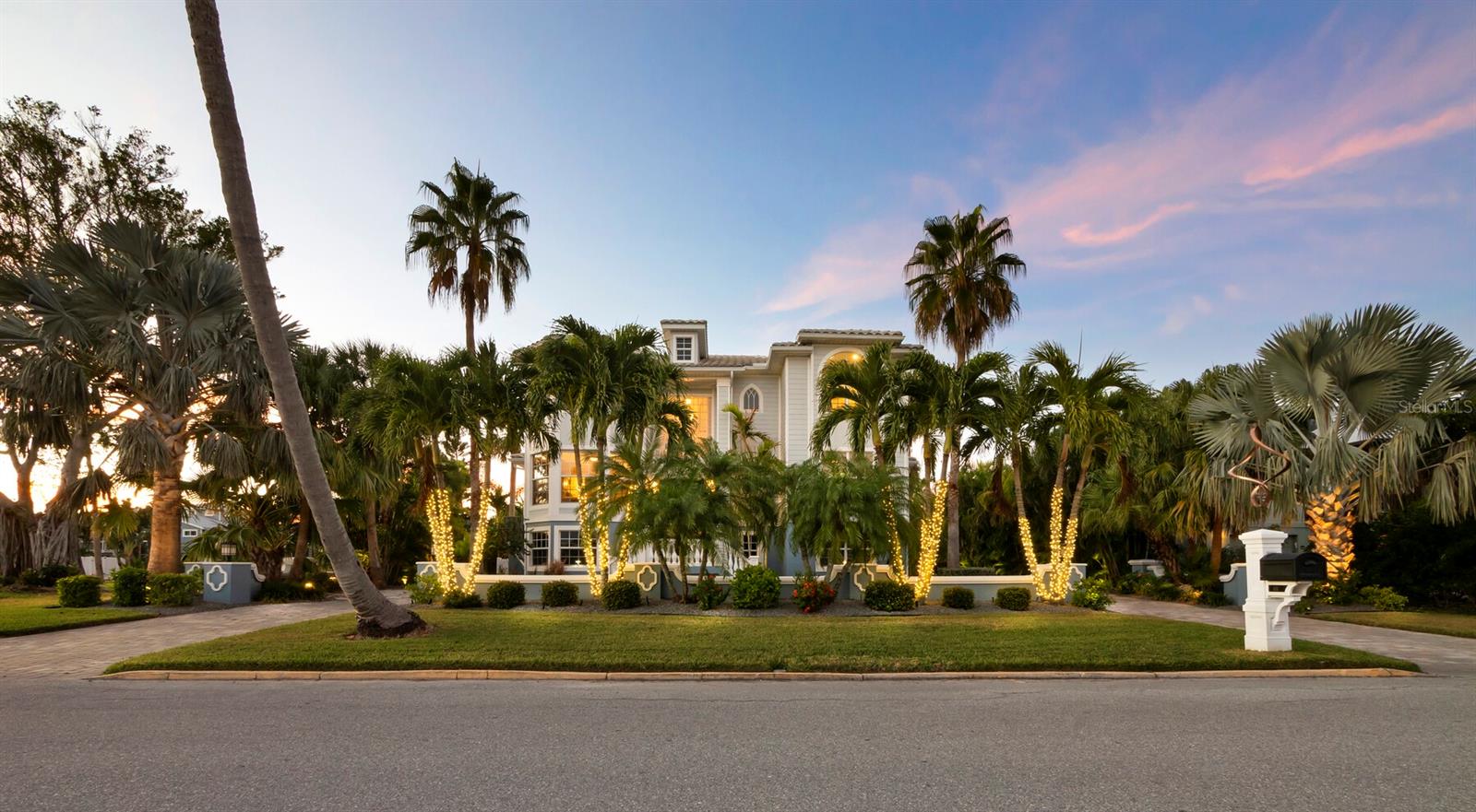 LONGBEACH ON LONGBOAT KEY - Residential