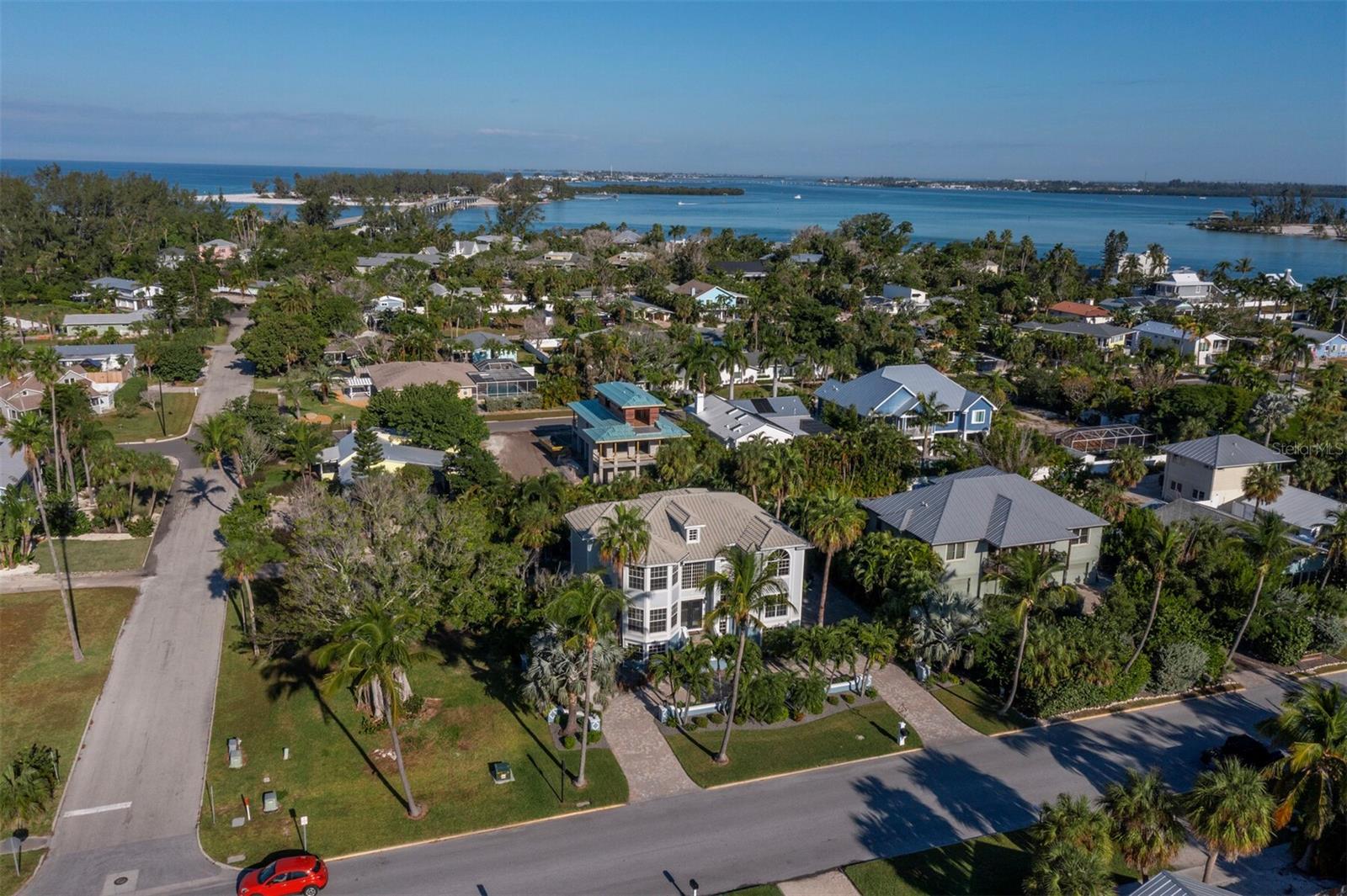 LONGBEACH ON LONGBOAT KEY - Residential