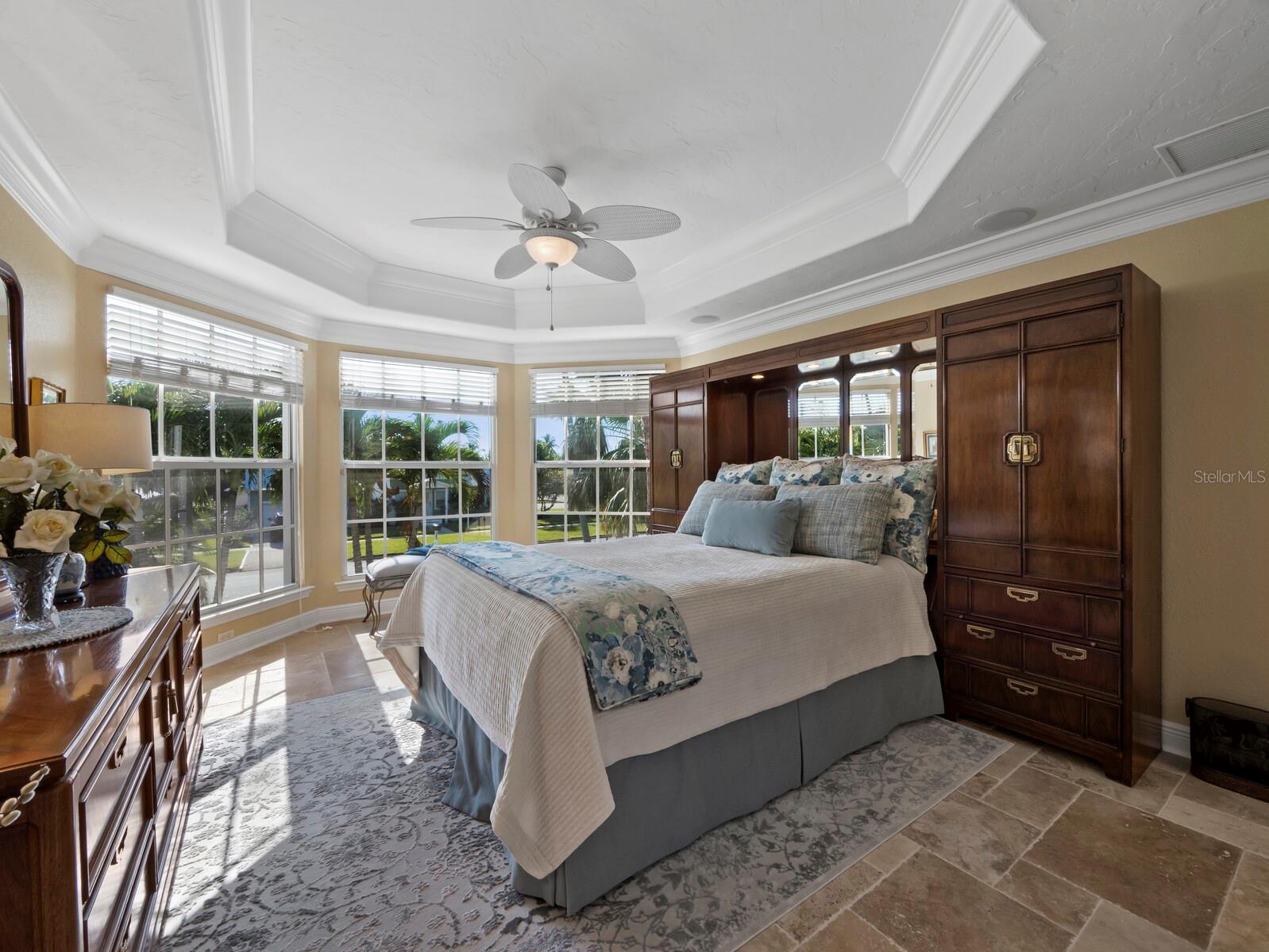 LONGBEACH ON LONGBOAT KEY - Residential