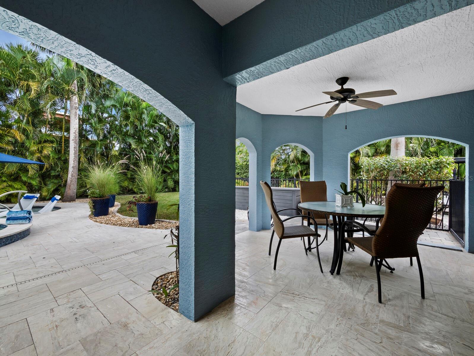 LONGBEACH ON LONGBOAT KEY - Residential