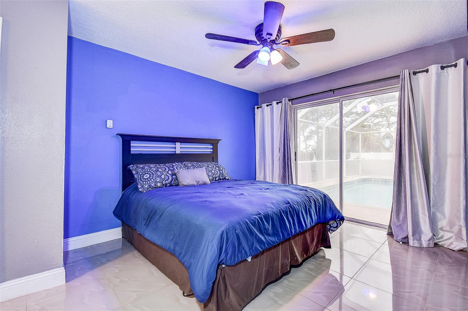 VILLAGE VAN GOGH - Residential