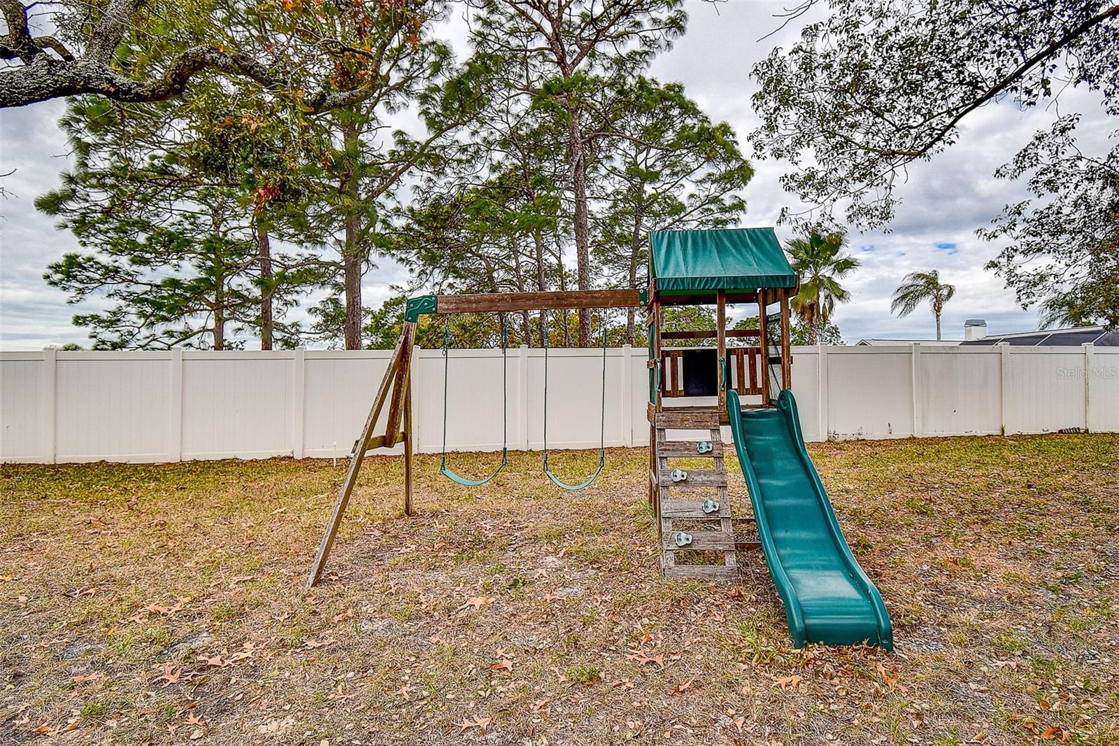 VILLAGE VAN GOGH - Residential