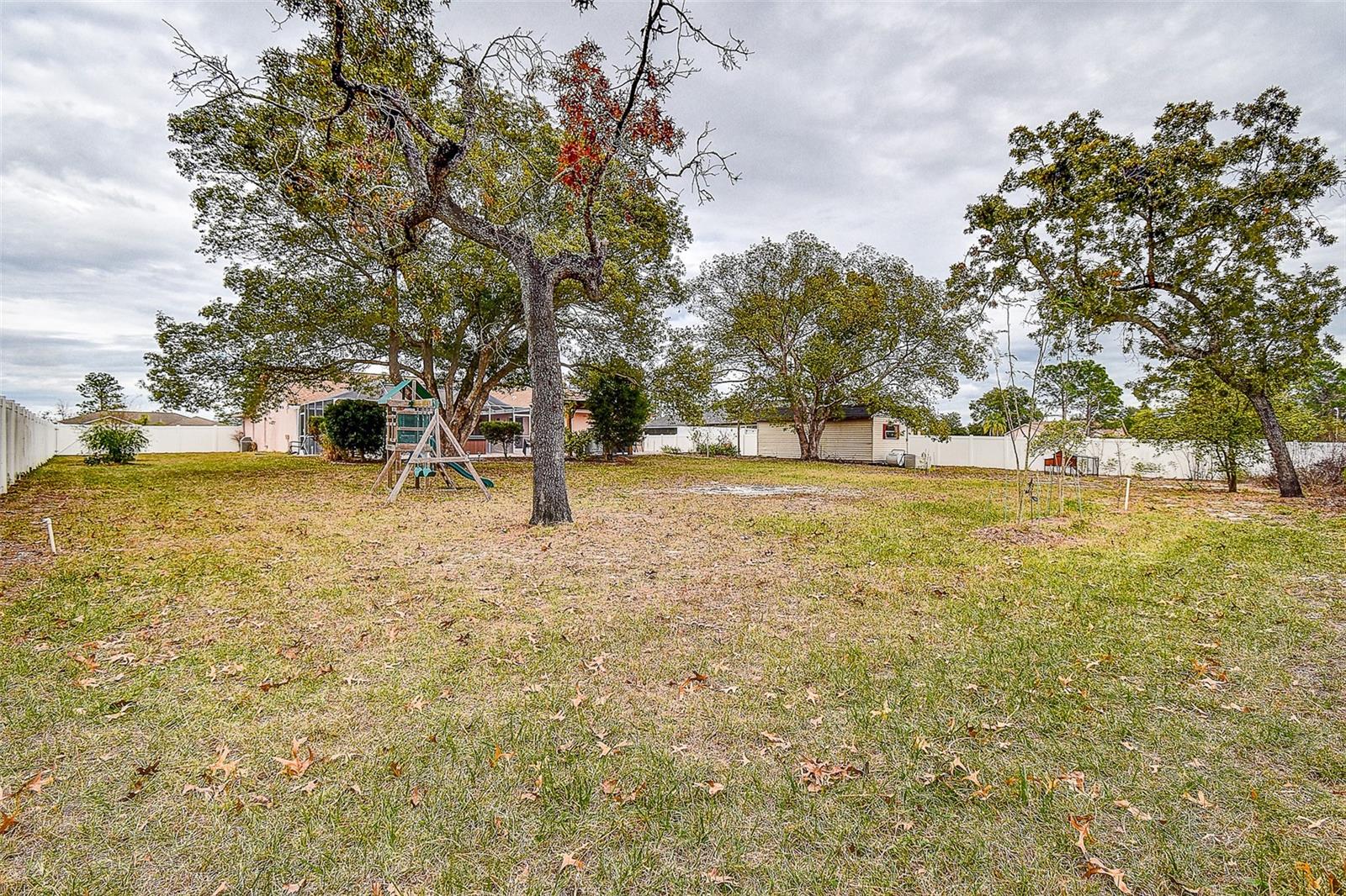 VILLAGE VAN GOGH - Residential