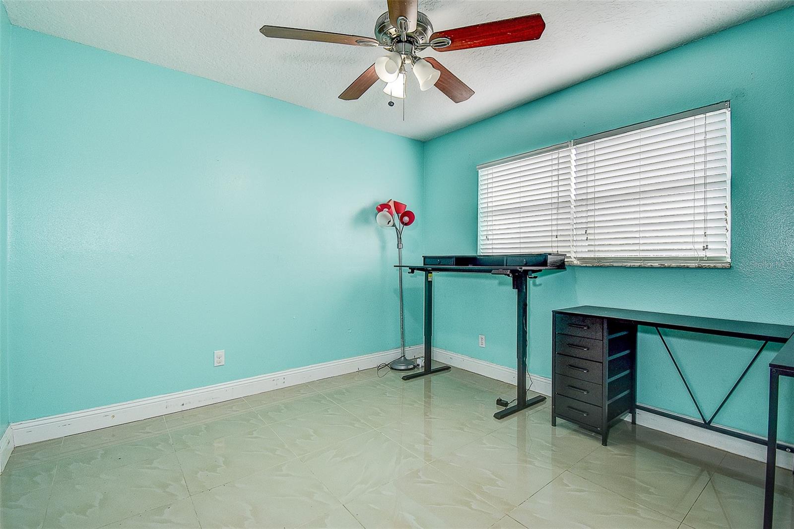 VILLAGE VAN GOGH - Residential