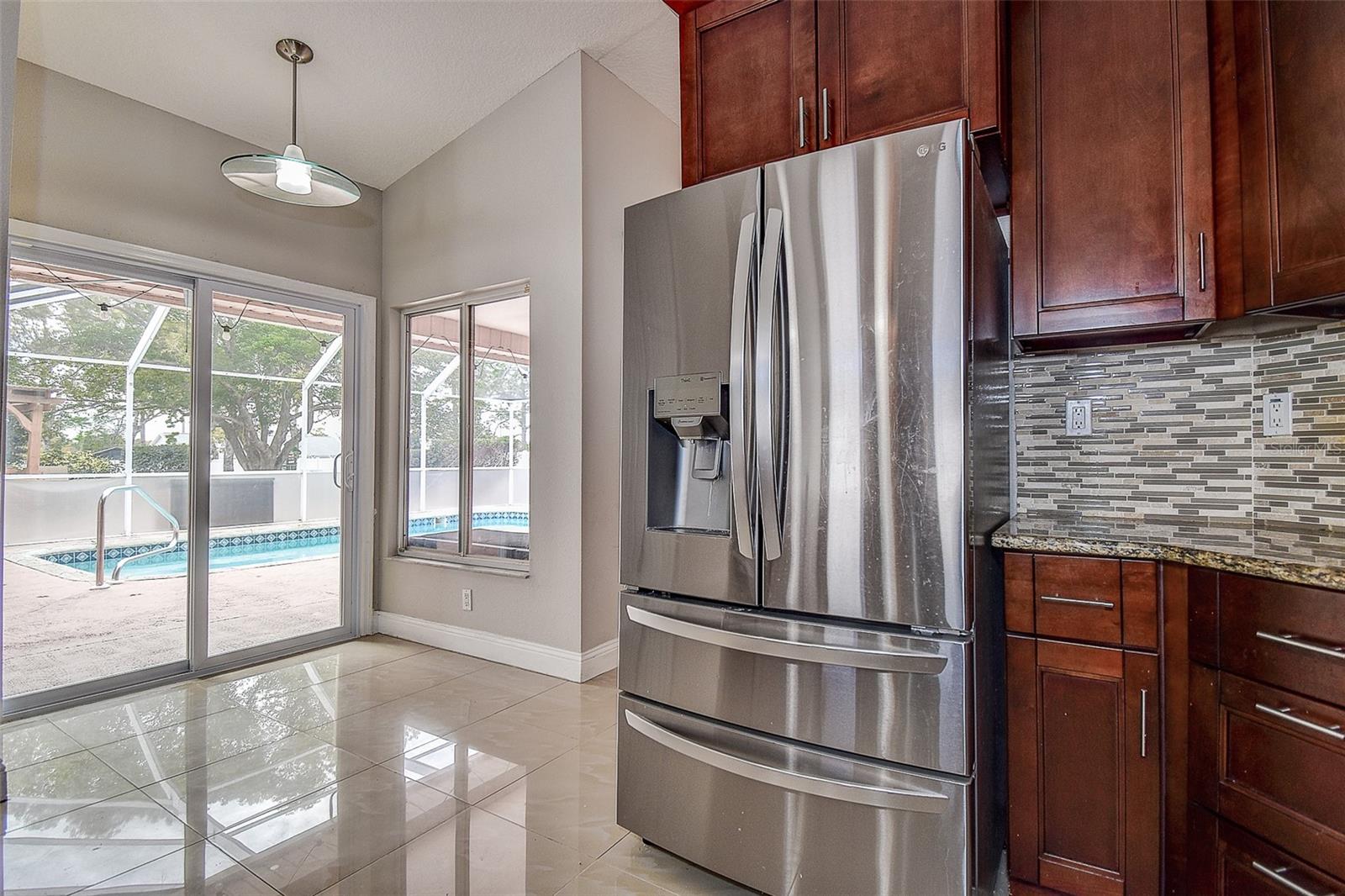 VILLAGE VAN GOGH - Residential