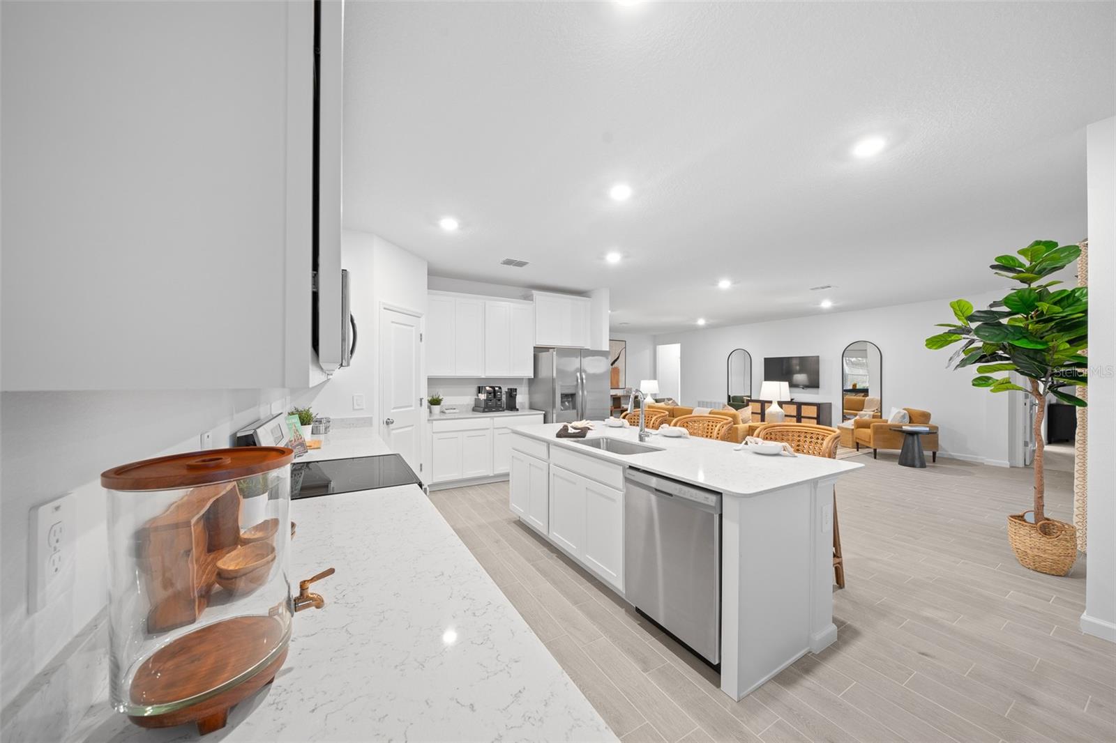 PIONEER RANCH - Residential