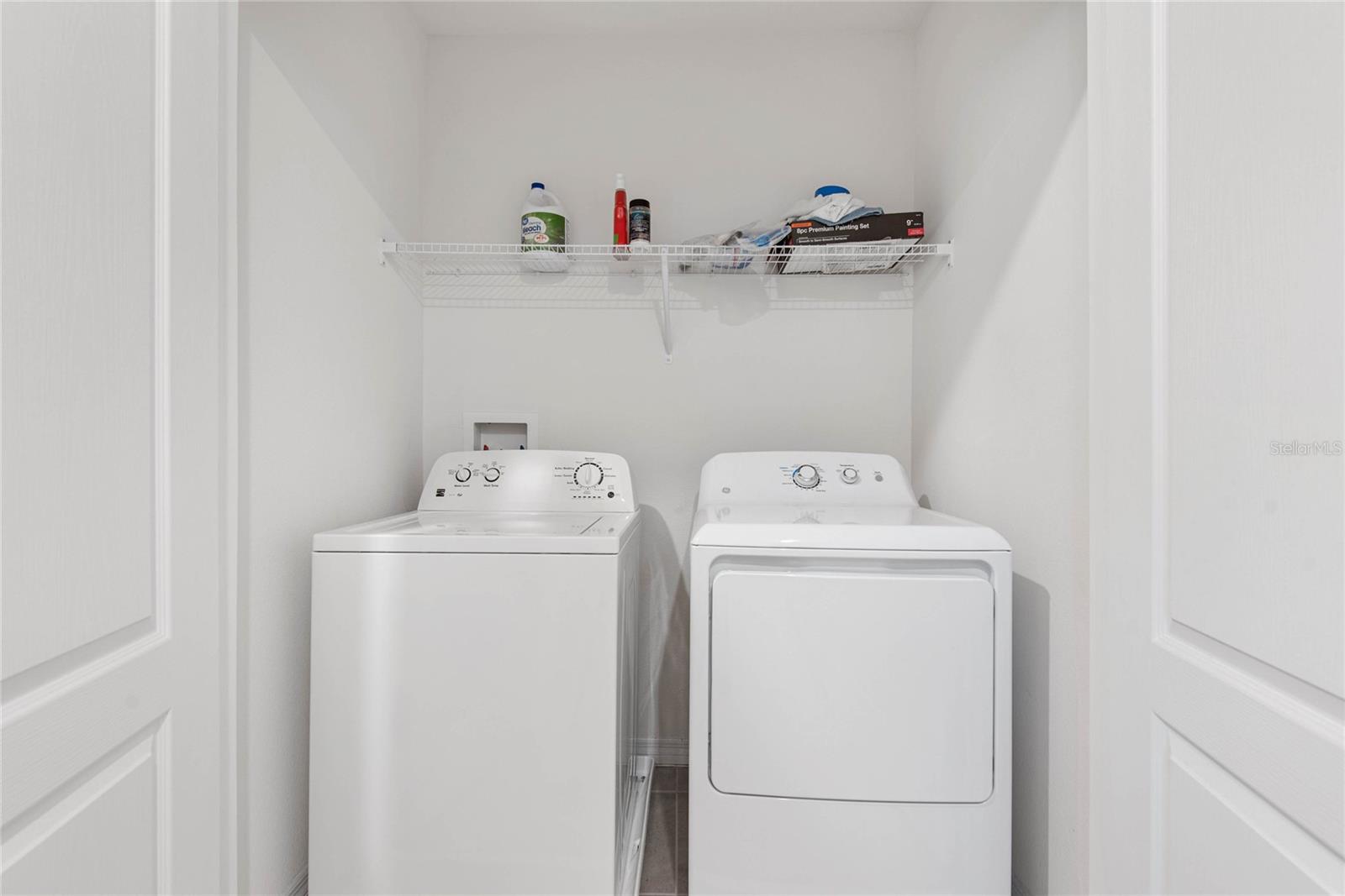 BELLA OAKS - Residential