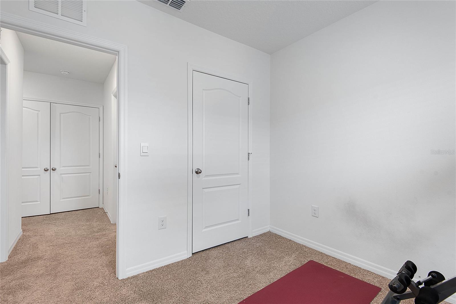 BELLA OAKS - Residential