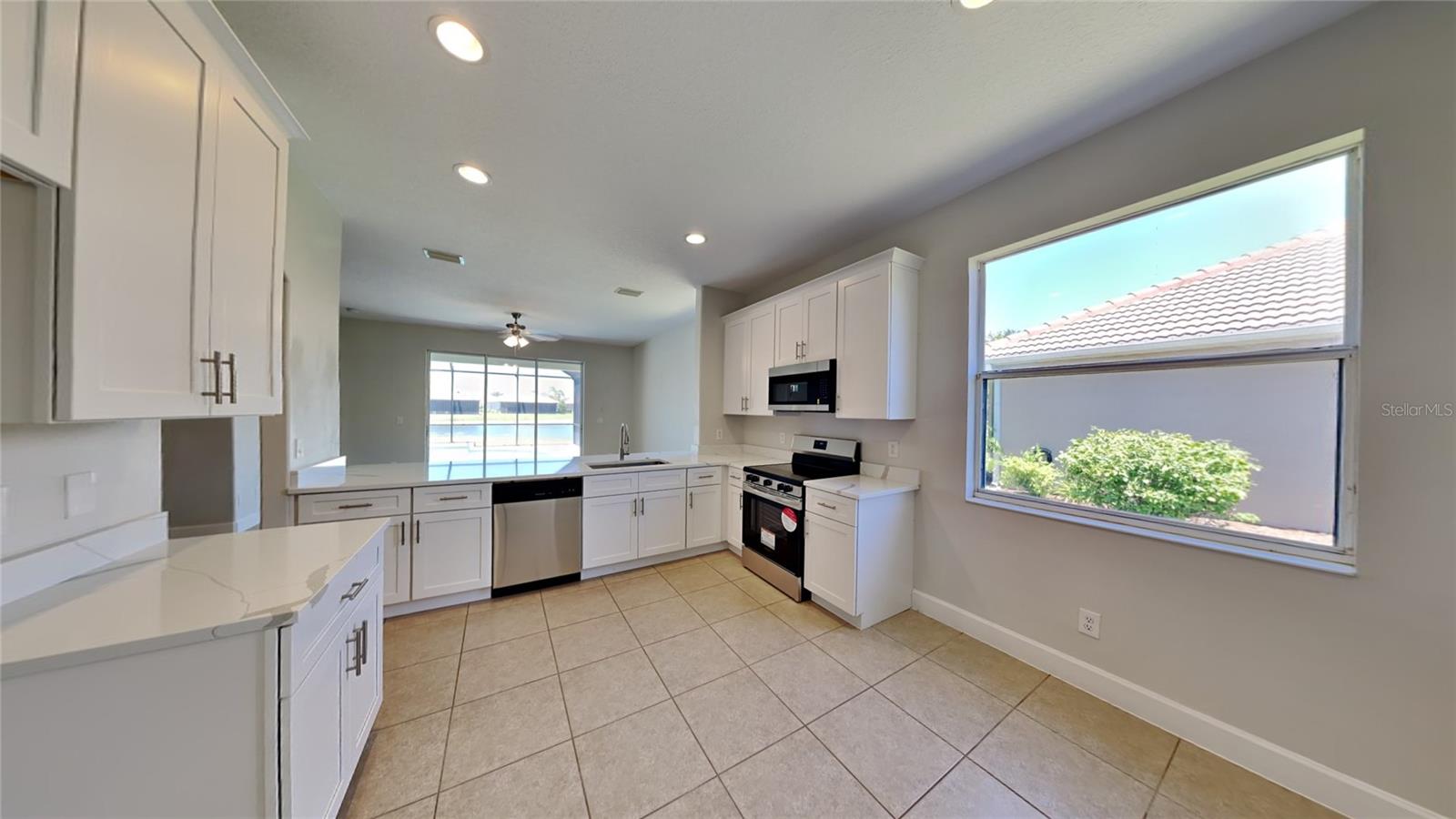 STONEYBROOK AT VENICE - Residential